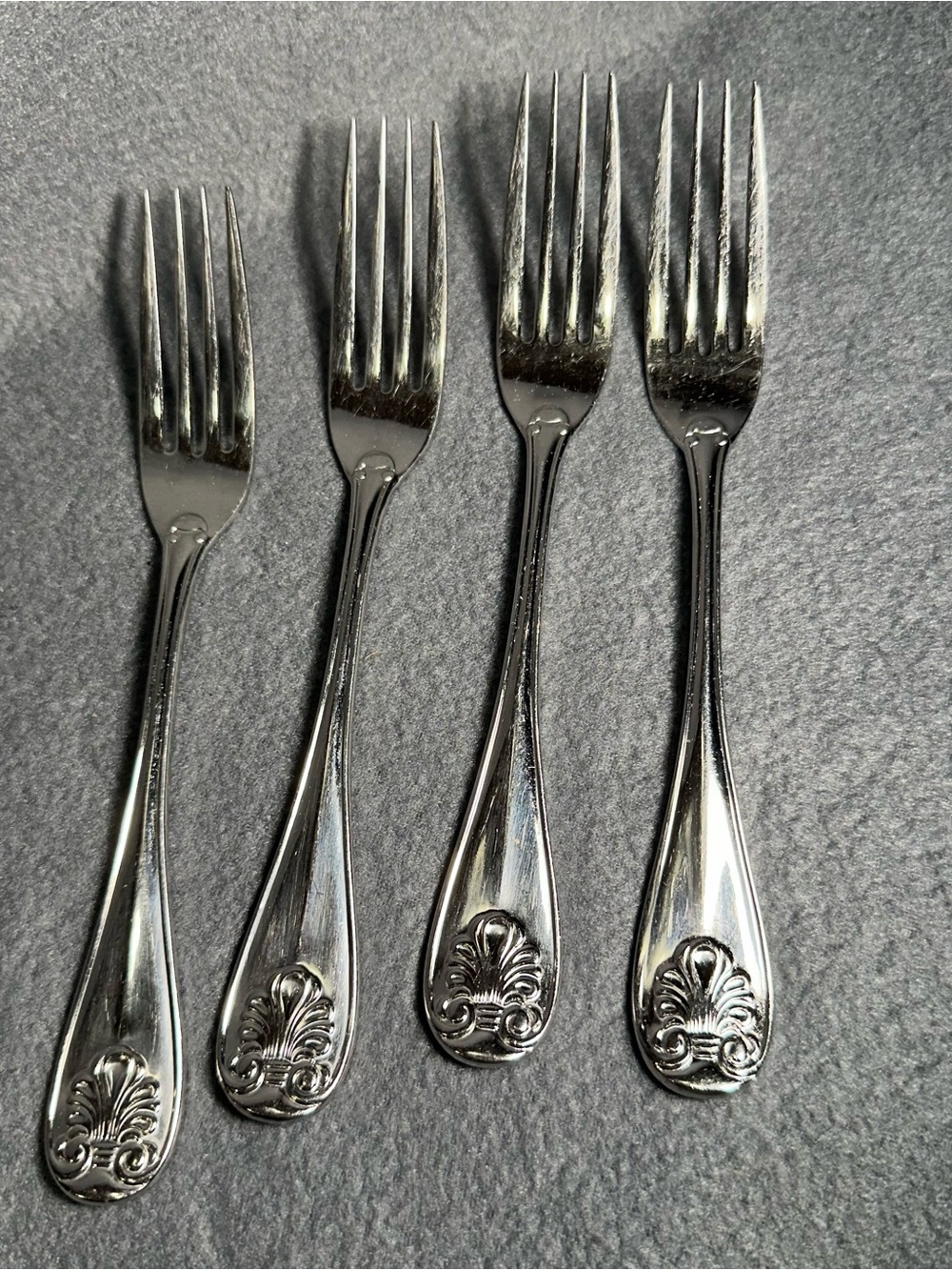 Towle Supreme Cutlery 7-3/4” Dinner Forks-Set of 4